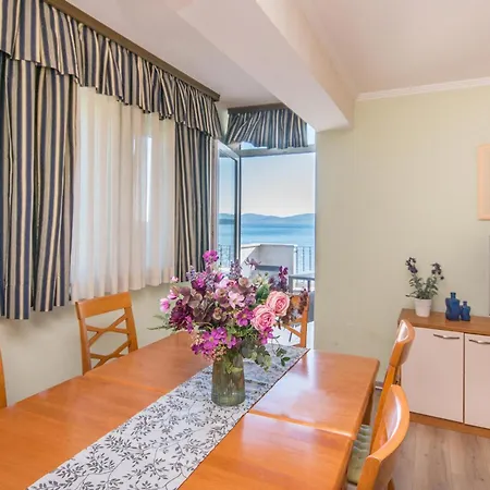 Apartment Cozy In With House Sea View *