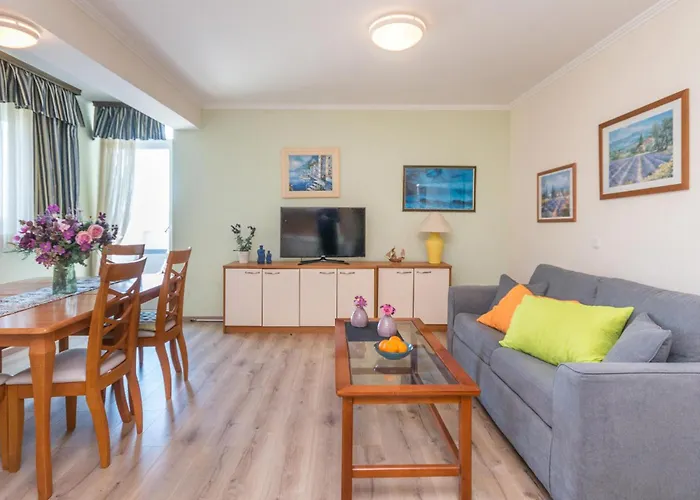 Apartman Cozy In With Wifi Turanj