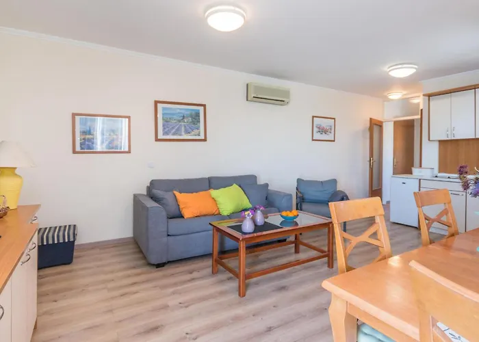 Cozy In With Wifi Апартаменты *